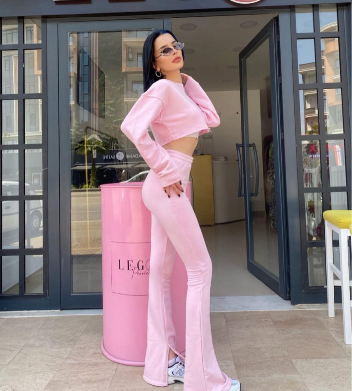 Pembe Crop Takım